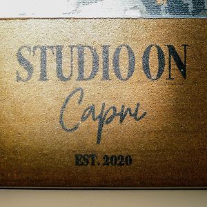 Deluxe Queen Studio
